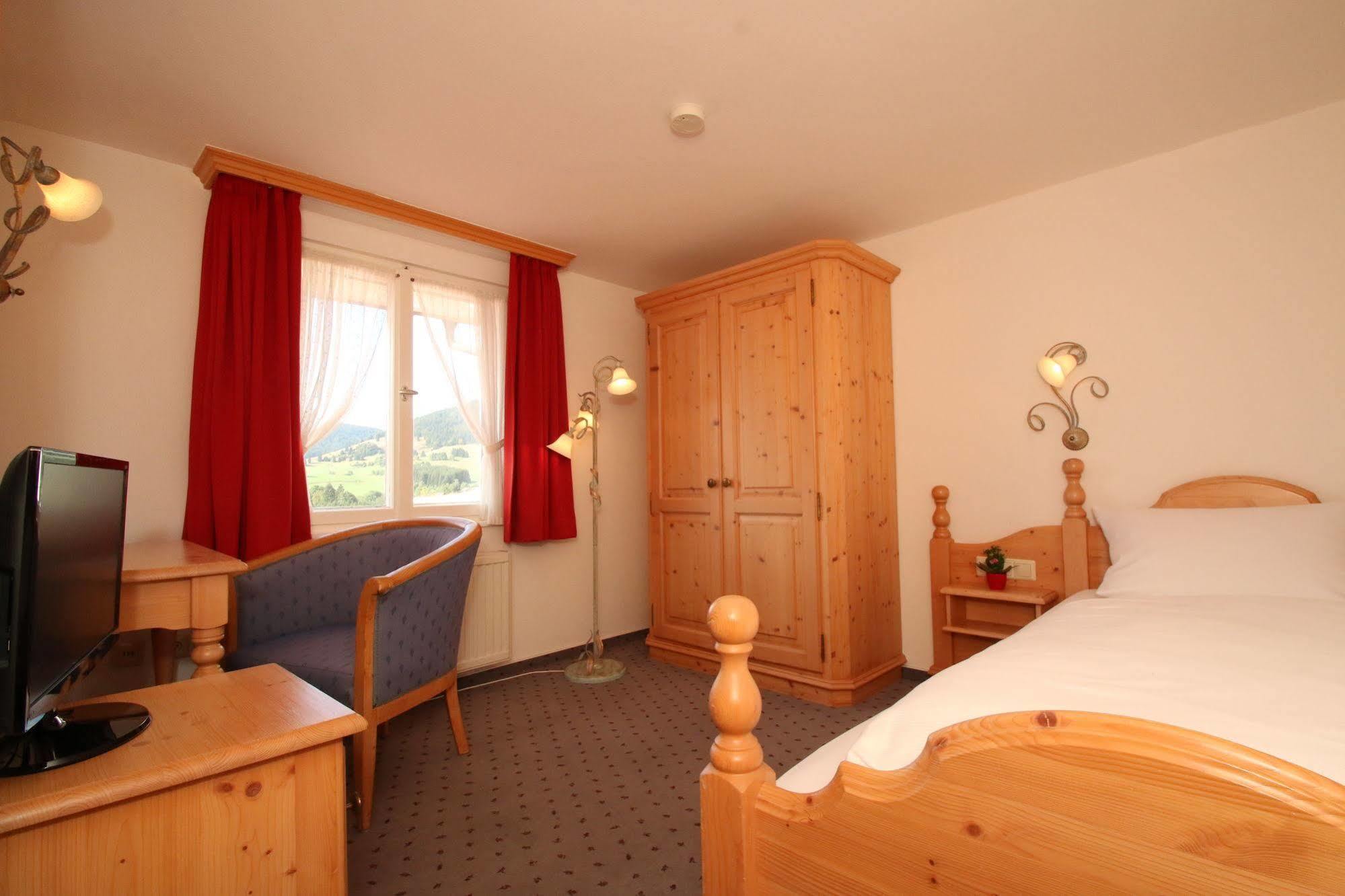 Hotel Landgasthof Adler Altenrond Extérieur photo